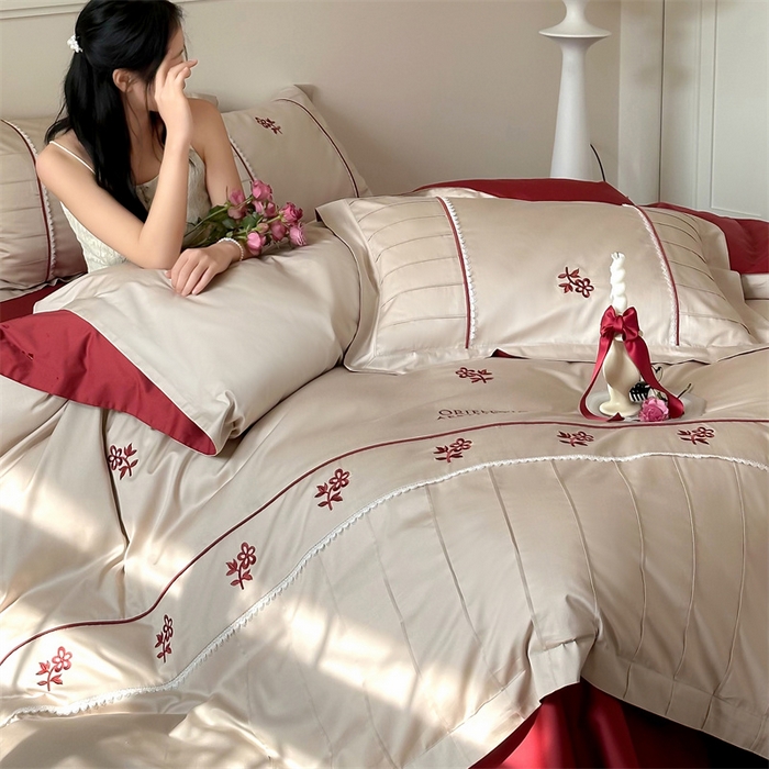 91家纺网 家纺一手货源 找家纺 （总）红番天家居馆 2025新款全棉纯棉贡缎长绒棉手工捏折刺绣蕾丝四件套-觅春