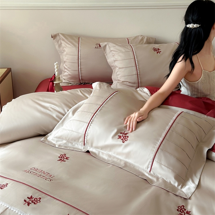 91家纺网 家纺一手货源 找家纺 （总）红番天家居馆 2025新款全棉纯棉贡缎长绒棉手工捏折刺绣蕾丝四件套-觅春