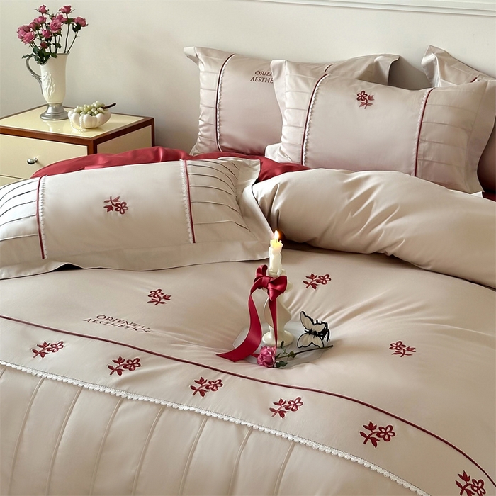 91家纺网 家纺一手货源 找家纺 红番天家居馆 2025新款全棉纯棉贡缎长绒棉手工捏折刺绣蕾丝四件套-觅春 觅春-云朵吐司