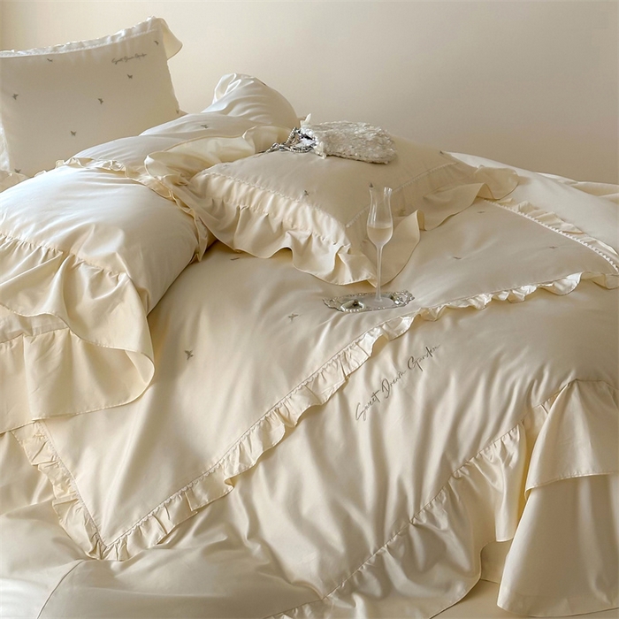 91家纺网 家纺一手货源 找家纺 （总）红番天家居馆 2025新款全棉纯棉贡缎长绒棉法式刺绣花边四件套-蝶梦