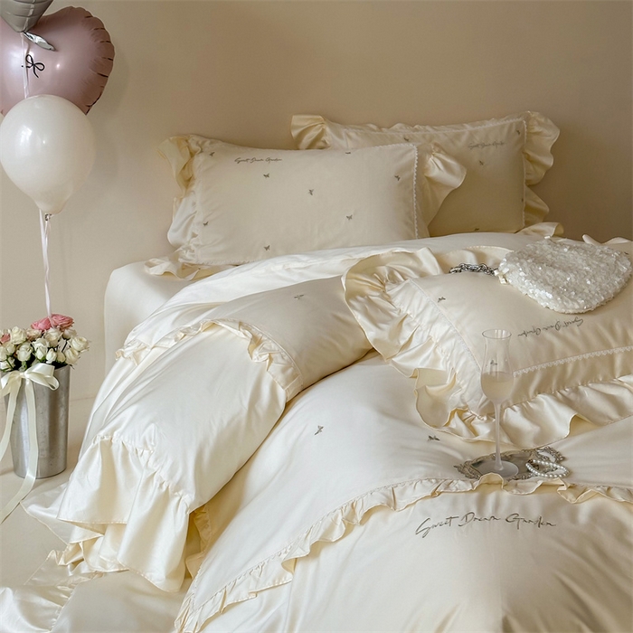 91家纺网 家纺一手货源 找家纺 红番天家居馆 2025新款全棉纯棉贡缎长绒棉法式刺绣花边四件套-蝶梦 蝶梦-奶油芝芝