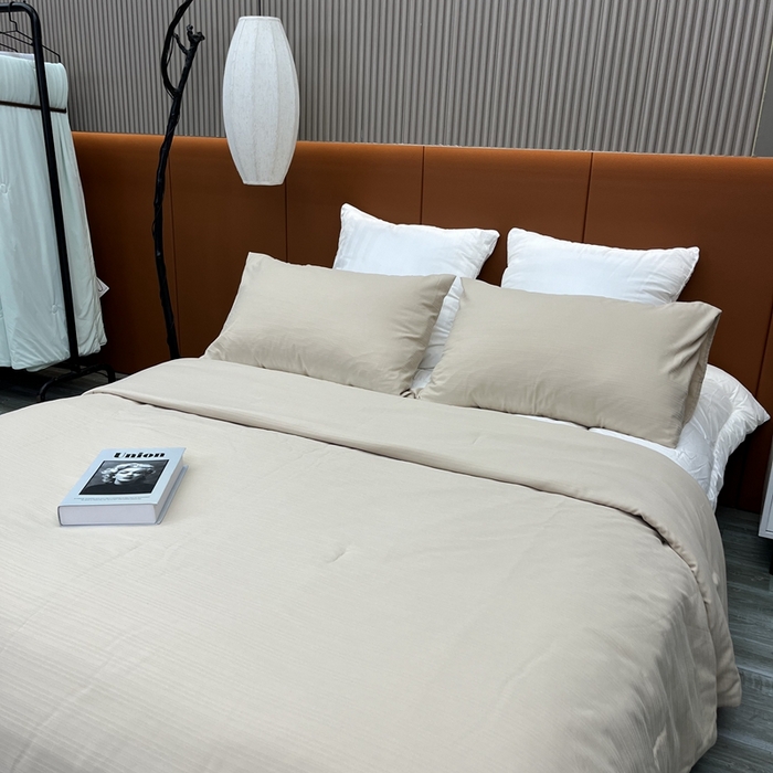 91家纺网 家纺一手货源 找家纺 仲旺居家纺2025新款华夫格提花夏被三件套 卡其