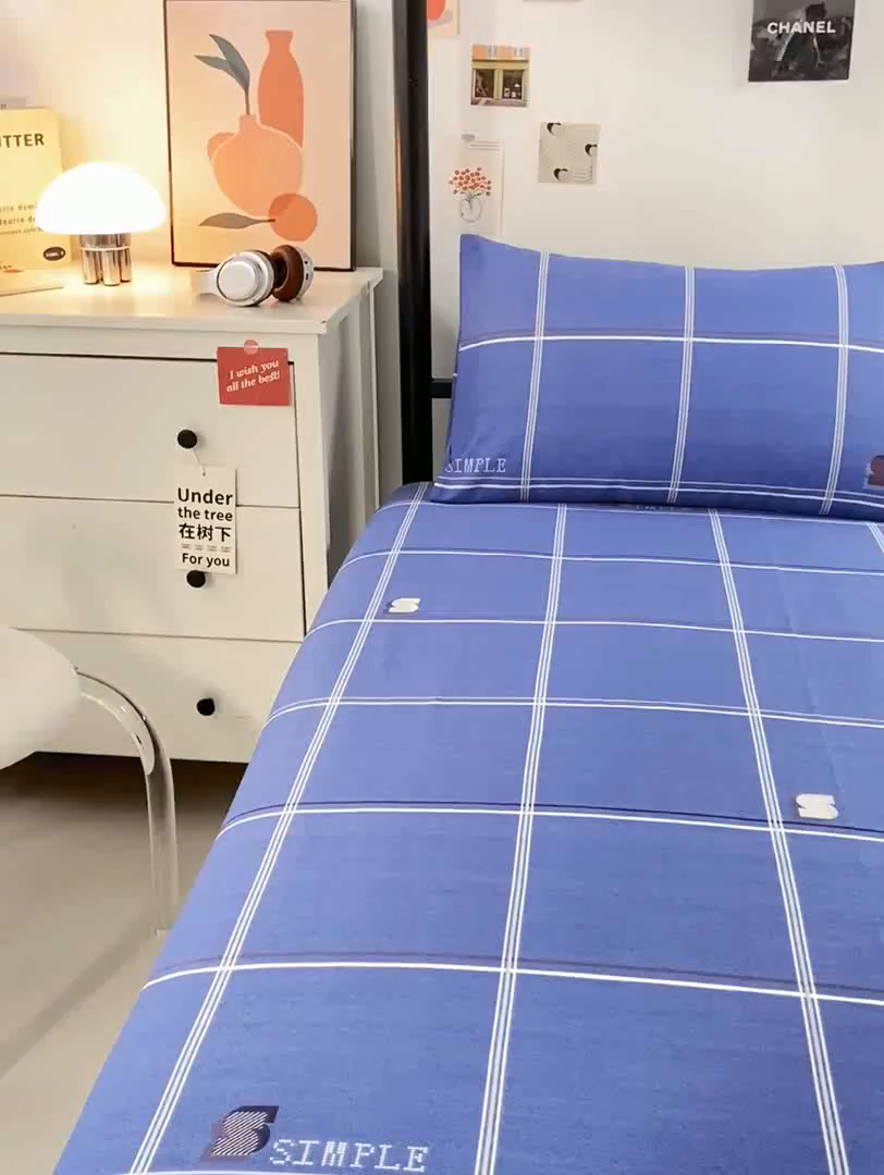 91家纺网 家纺一手货源 找家纺 上学郎家居 2025新款全棉13070学生宿舍三件套单人床床单被套纯棉六件套学生床上用品 格韵-蓝