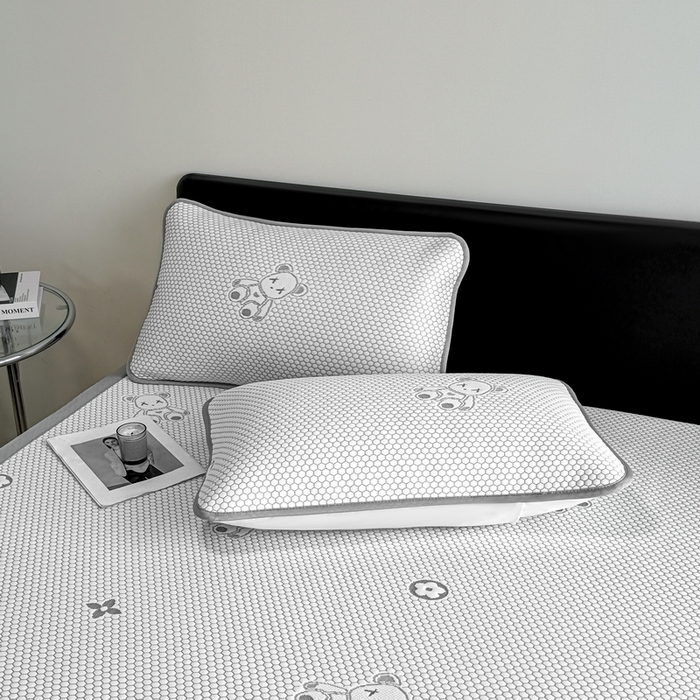 91家纺网 家纺一手货源 找家纺 世爵 2025新款A类凉感冰豆豆凉席 暴力熊-灰