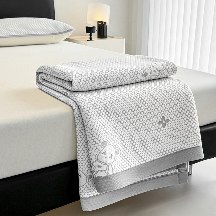 91家纺网 家纺一手货源 找家纺 世爵 2025新款A类凉感冰豆豆凉席 暴力熊-灰