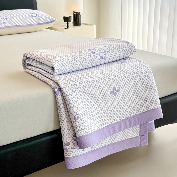 91家纺网 家纺一手货源 找家纺 世爵 2025新款A类凉感冰豆豆凉席 暴力熊-紫