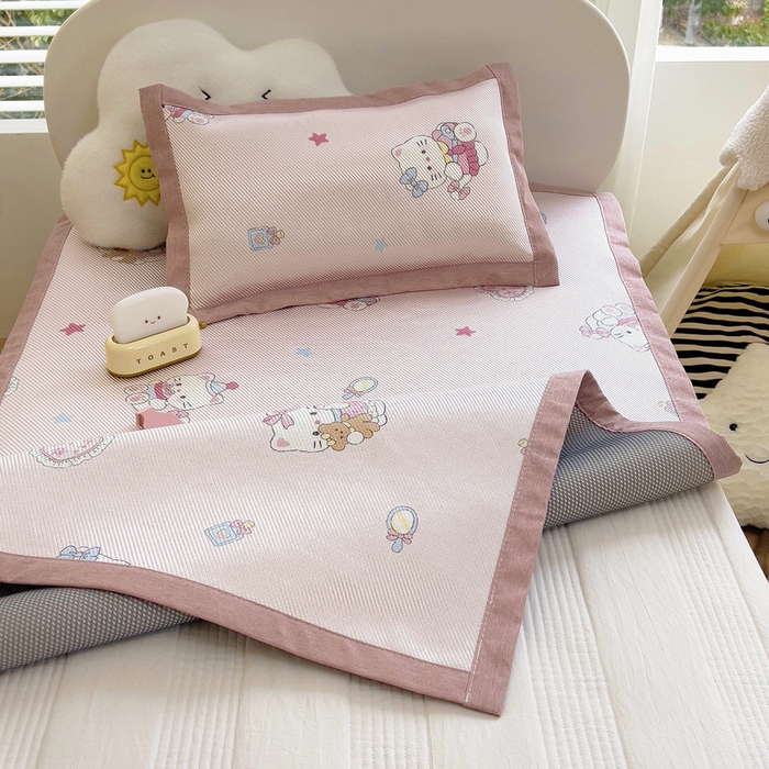 91家纺网 家纺一手货源 找家纺 鱼宝2025新款儿童冰藤枕套 乐乐猫