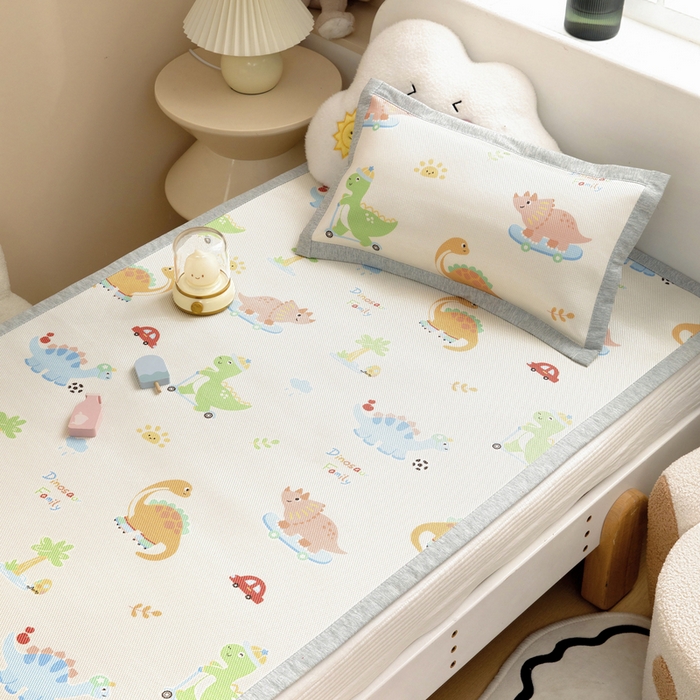 91家纺网 家纺一手货源 找家纺 鱼宝2025新款儿童冰藤枕套 七彩恐龙