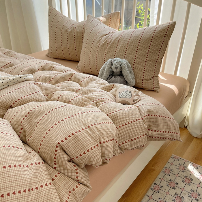 91家纺网 家纺一手货源 找家纺 XIWEN-希文家纺 2025新款A类全棉纯棉有氧双层纱四件套 竖条爱心-咖