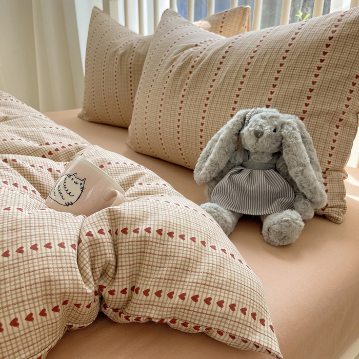 91家纺网 家纺一手货源 找家纺 XIWEN-希文家纺 2025新款A类全棉纯棉有氧双层纱四件套 竖条爱心-咖