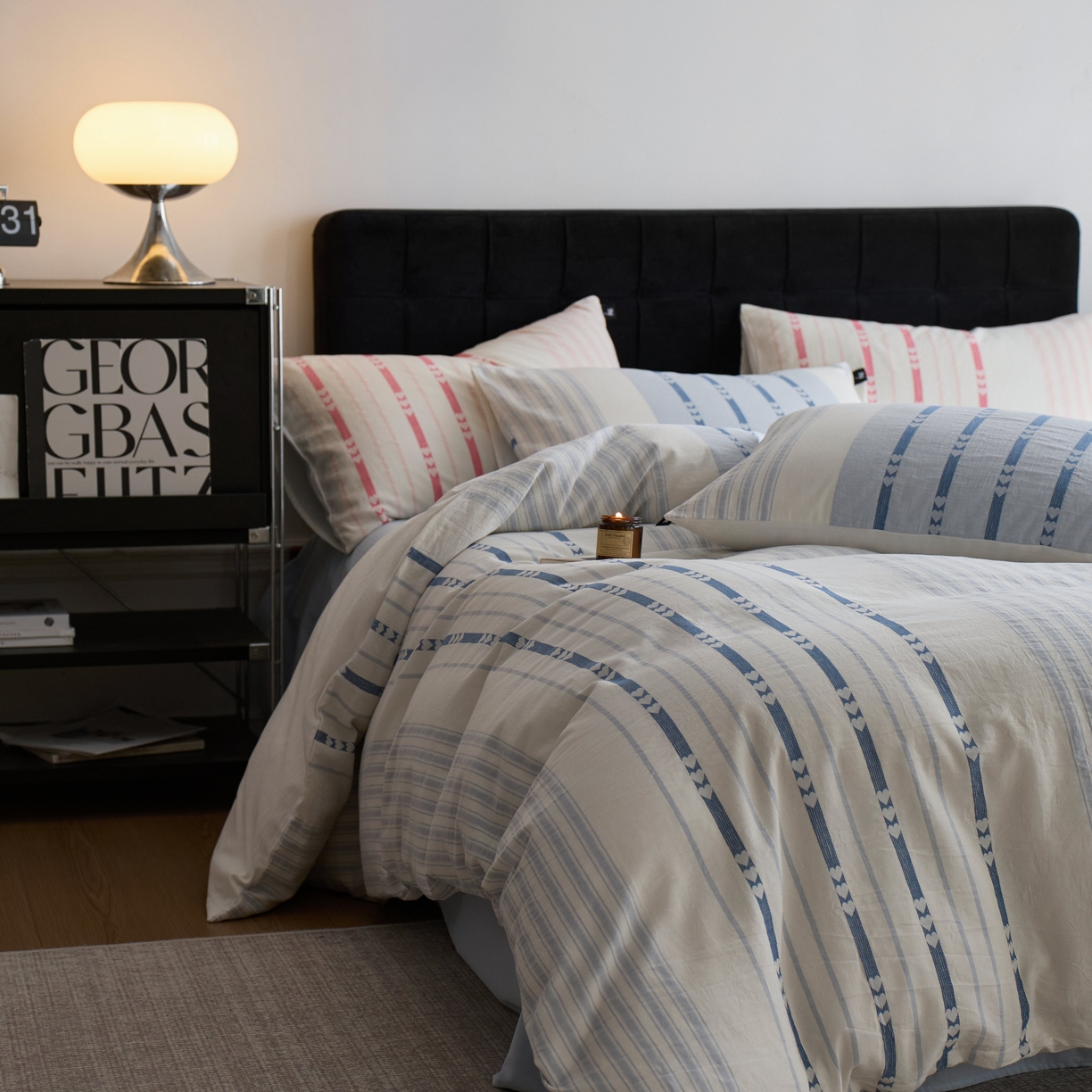 91家纺网 家纺一手货源 找家纺 安莱生活 2025新色织爱心提花条纹系列四件套 蓝汐纹心