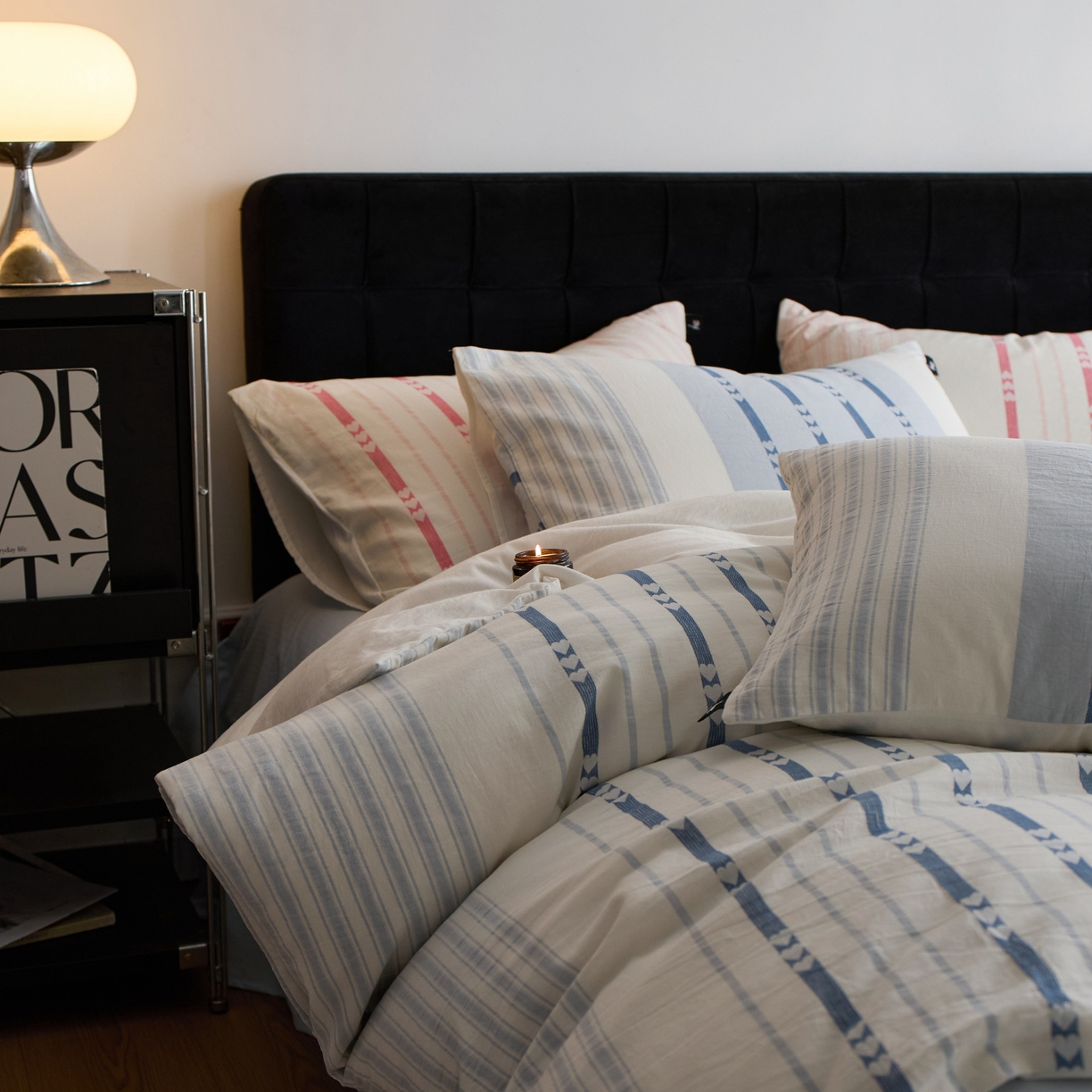 91家纺网 家纺一手货源 找家纺 安莱生活 2025新色织爱心提花条纹系列四件套 蓝汐纹心