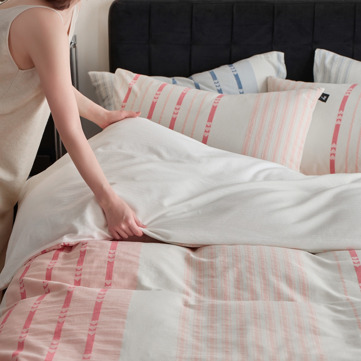 91家纺网 家纺一手货源 找家纺 安莱生活 2025新色织爱心提花条纹系列四件套 甜芯条萌