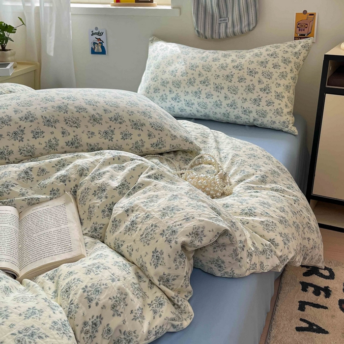 91家纺网 家纺一手货源 找家纺 罗亿家纺 2025新款软绵绵的双拼印花小清新水洗云朵棉四件套（含买家秀场景二） 春日与玫瑰