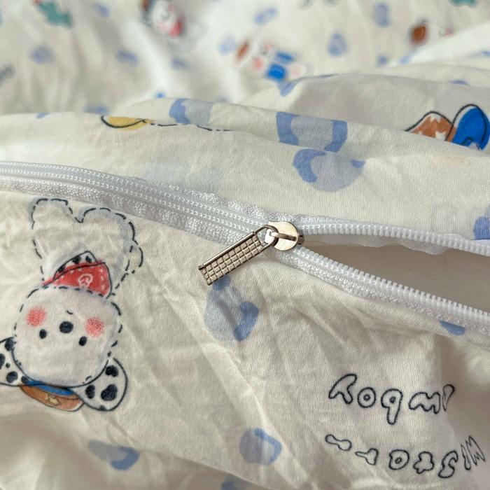 91家纺网 家纺一手货源 找家纺 罗亿家纺 2025新款软绵绵的双拼印花小清新水洗云朵棉四件套（含买家秀场景二） 小狗安安蓝