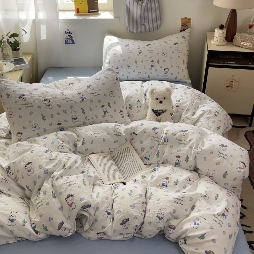 91家纺网 家纺一手货源 找家纺 罗亿家纺 2025新款软绵绵的双拼印花小清新水洗云朵棉四件套（含买家秀场景二） 小狗安安蓝