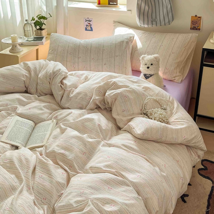 91家纺网 家纺一手货源 找家纺 罗亿家纺 2025新款软绵绵的双拼印花小清新水洗云朵棉四件套（含买家秀场景二） 樱桃恋曲