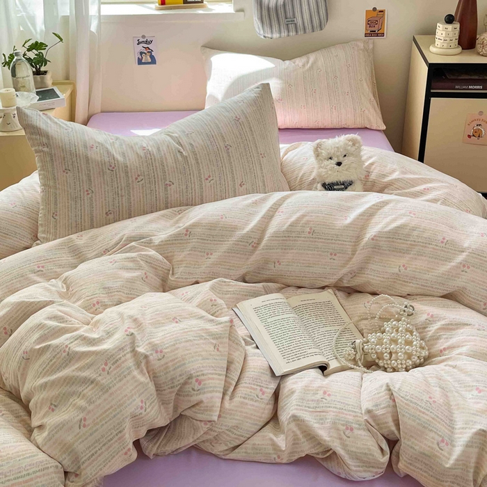 91家纺网 家纺一手货源 找家纺 罗亿家纺 2025新款软绵绵的双拼印花小清新水洗云朵棉四件套（含买家秀场景二） 樱桃恋曲