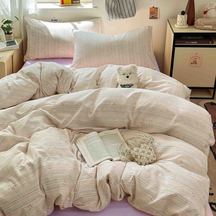 91家纺网 家纺一手货源 找家纺 罗亿家纺 2025新款软绵绵的双拼印花小清新水洗云朵棉四件套（含买家秀场景二） 樱桃恋曲