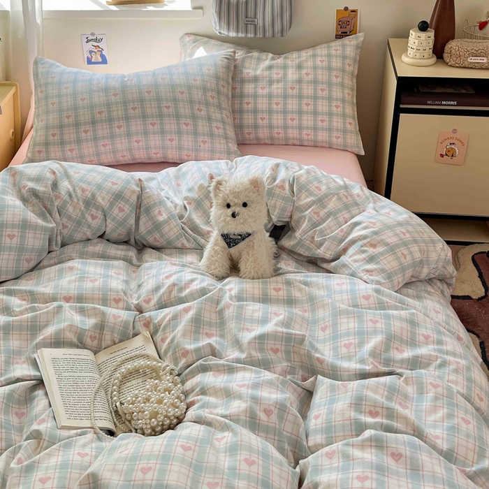 91家纺网 家纺一手货源 找家纺 罗亿家纺 2025新款软绵绵的双拼印花小清新水洗云朵棉四件套（含买家秀场景二） 温暖粉心