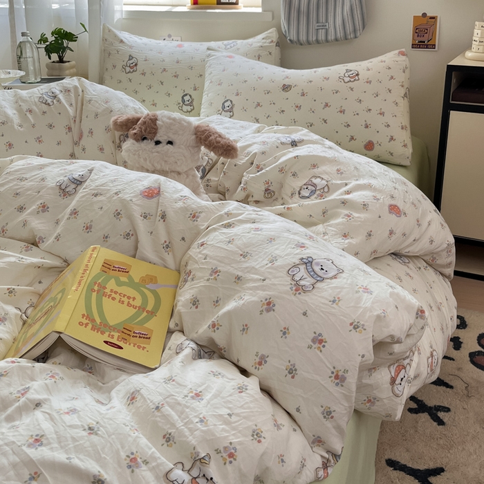 91家纺网 家纺一手货源 找家纺 罗亿家纺 2025新款软绵绵的双拼印花小清新水洗云朵棉四件套（含买家秀场景二） 呼噜小狗