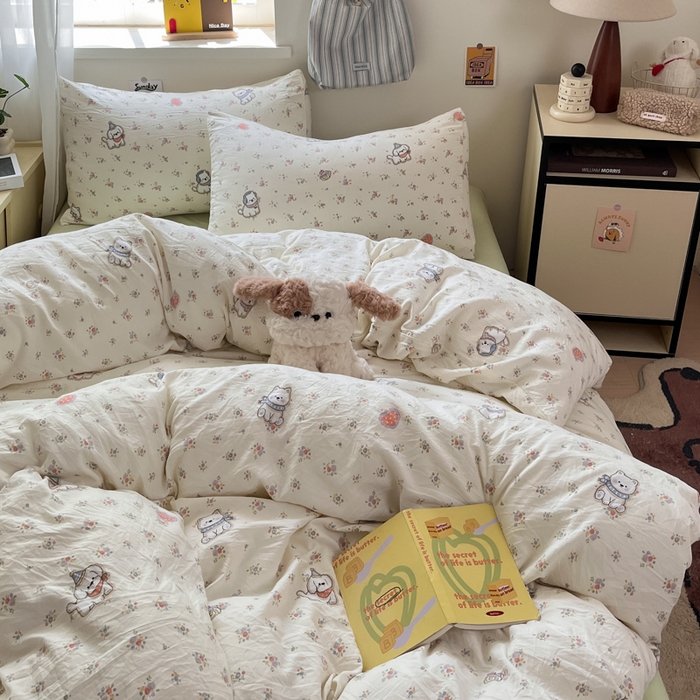 91家纺网 家纺一手货源 找家纺 罗亿家纺 2025新款软绵绵的双拼印花小清新水洗云朵棉四件套（含买家秀场景二） 呼噜小狗