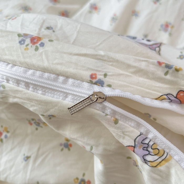 91家纺网 家纺一手货源 找家纺 罗亿家纺 2025新款软绵绵的双拼印花小清新水洗云朵棉四件套（含买家秀场景二） 呼噜小狗