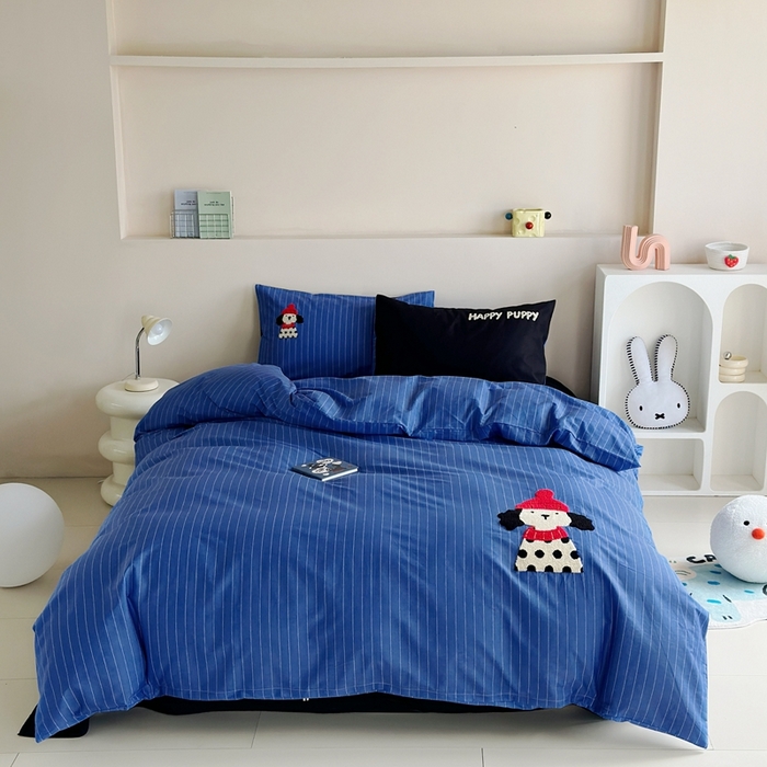 91家纺网 家纺一手货源 找家纺 2025新款全棉印花加绣花四件套 斑点狗