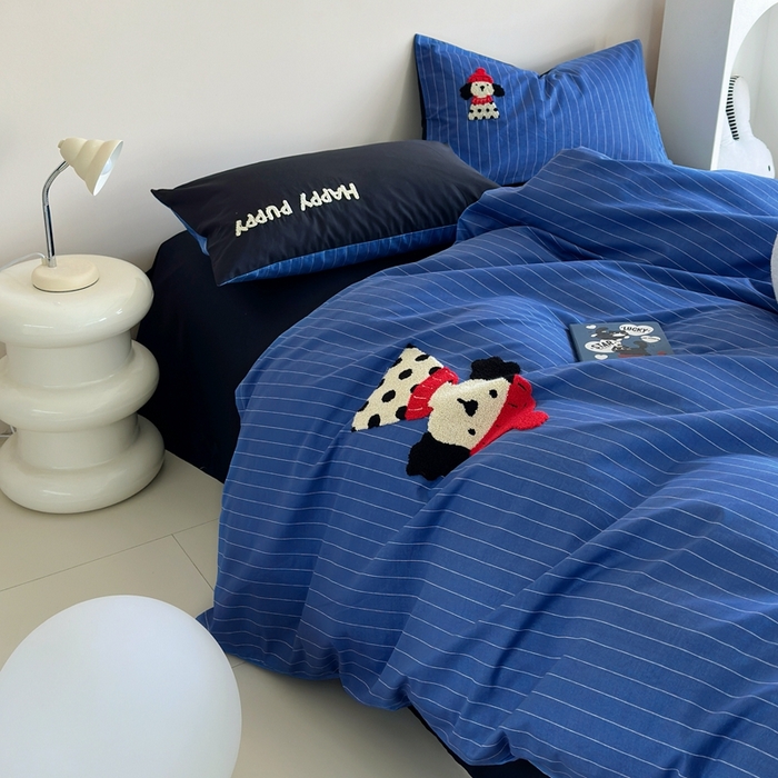 91家纺网 家纺一手货源 找家纺 2025新款全棉印花加绣花四件套 斑点狗