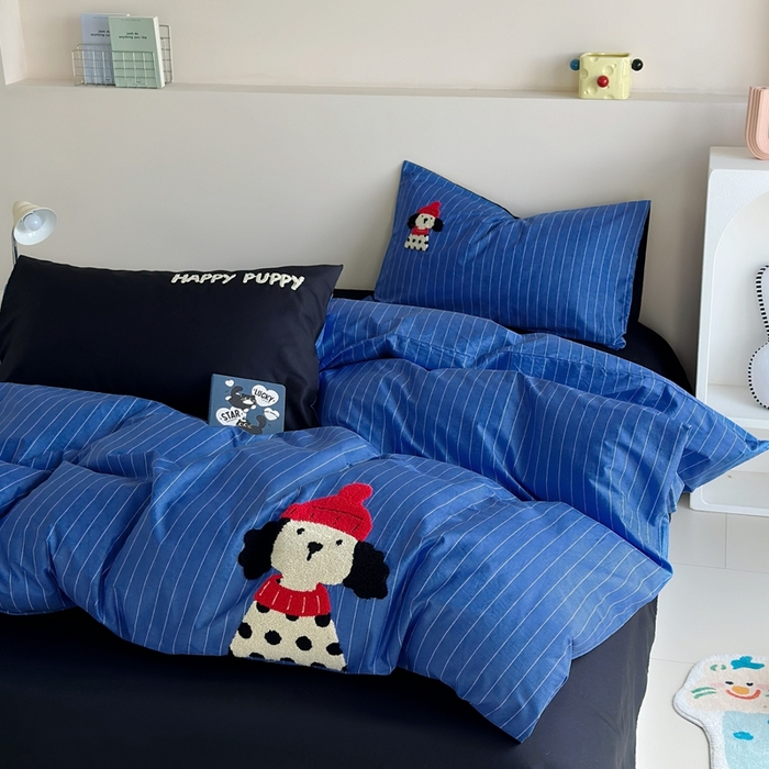 91家纺网 家纺一手货源 找家纺 2025新款全棉印花加绣花四件套 斑点狗