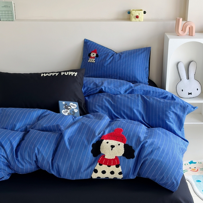 91家纺网 家纺一手货源 找家纺 2025新款全棉印花加绣花四件套 斑点狗