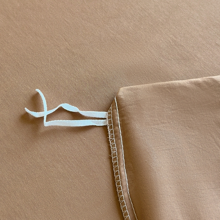 91家纺网 家纺一手货源 找家纺 2025新款全棉印花加绣花四件套 举手兔-咖