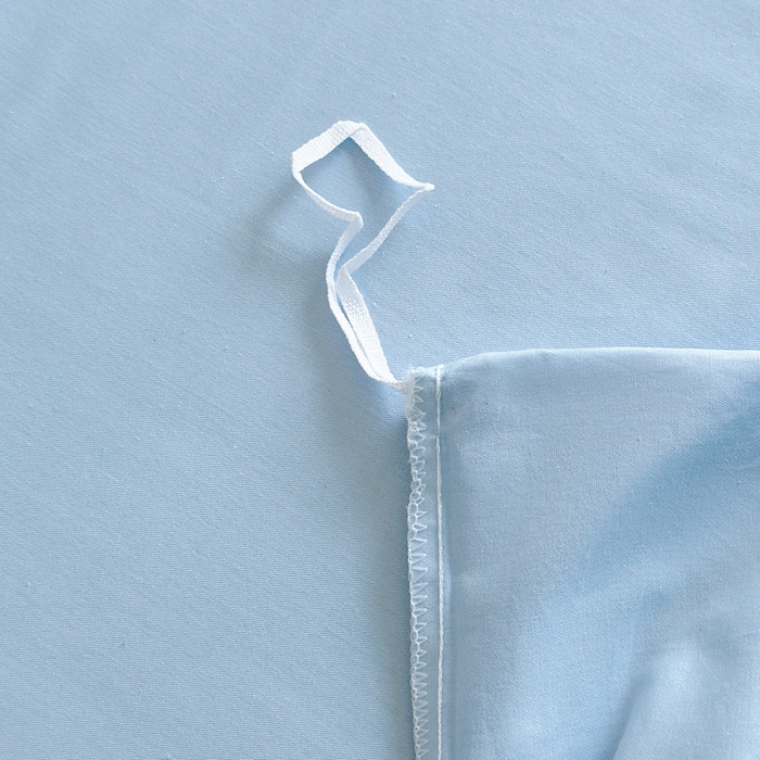 91家纺网 家纺一手货源 找家纺 2025新款全棉印花加绣花四件套 快乐黑猫