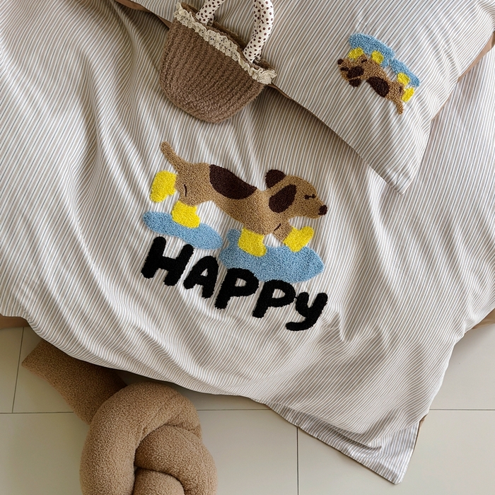 91家纺网 家纺一手货源 找家纺 2025新款全棉印花加绣花四件套 小旺仔