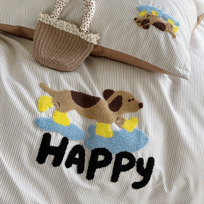 91家纺网 家纺一手货源 找家纺 2025新款全棉印花加绣花四件套 小旺仔