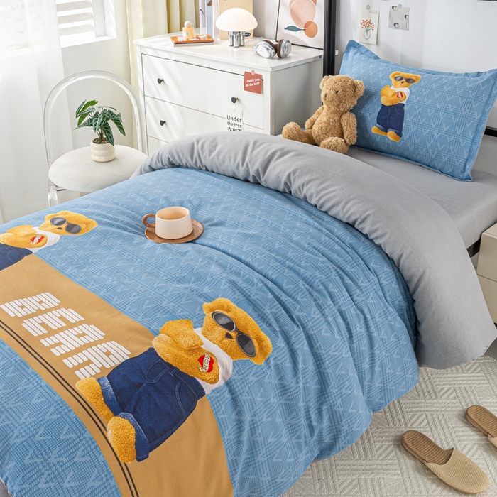 91家纺网 家纺一手货源 找家纺 上学郎家居 2025新款全棉学生三件套宿舍单人床六件套纯棉床上用品 酷酷熊-蓝