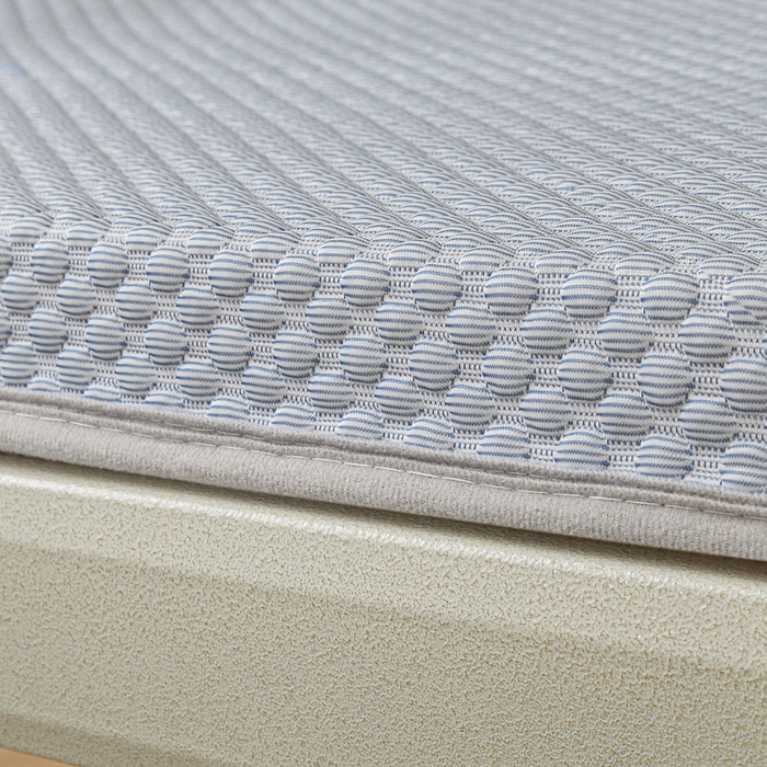 91家纺网 家纺一手货源 找家纺 暖季家纺 2025新款学生宿舍凉席按摩冰感豆豆冰丝席地铺地垫 凉豆豆灰色