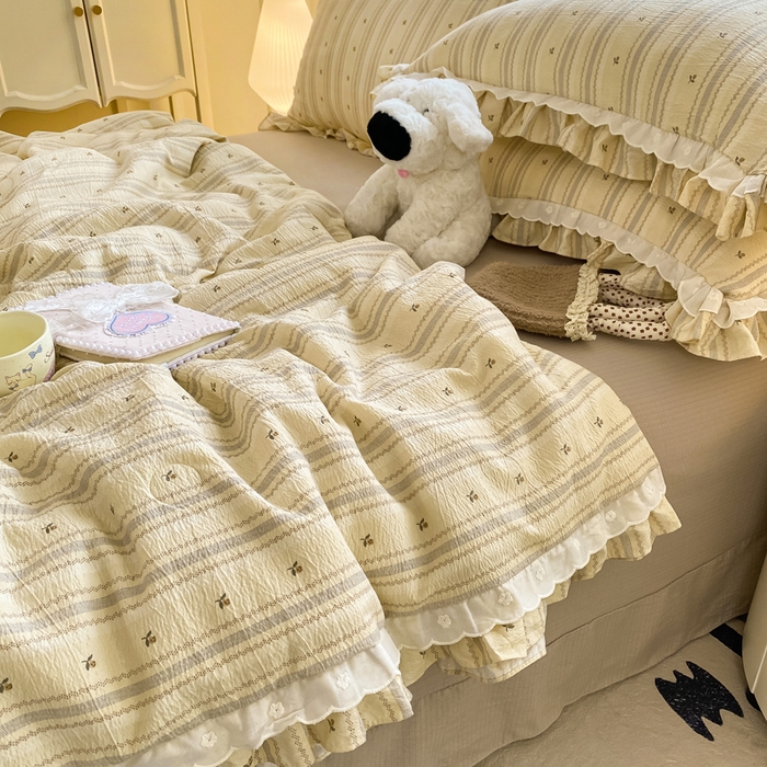 91家纺网 家纺一手货源 找家纺 大麦家纺 2025新款云感双层纱花边夏被四件套 温馨午后