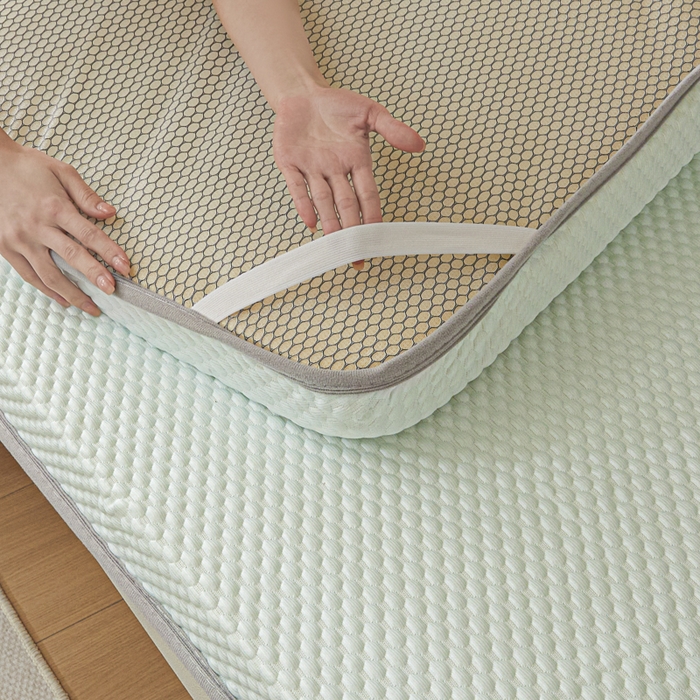 91家纺网 家纺一手货源 找家纺 暖季家纺 2025新款学生宿舍凉席按摩冰感豆豆冰丝席地铺地垫 凉豆豆天蓝