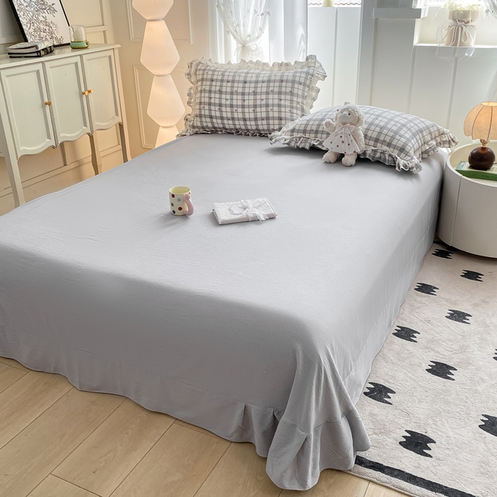 91家纺网 家纺一手货源 找家纺 大麦家纺 2025新款云感双层纱花边夏被四件套 英伦时刻