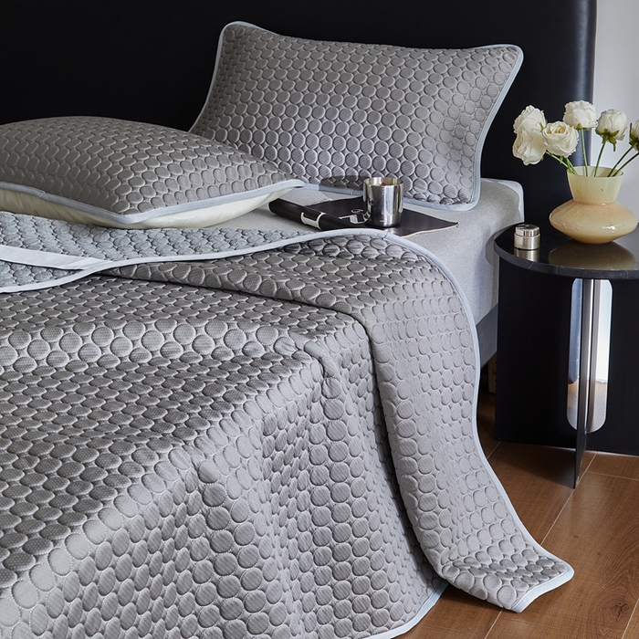 91家纺网 家纺一手货源 找家纺 傲蕾良品 2025新款雪精灵极爽冰丝硅胶凉席 云石灰