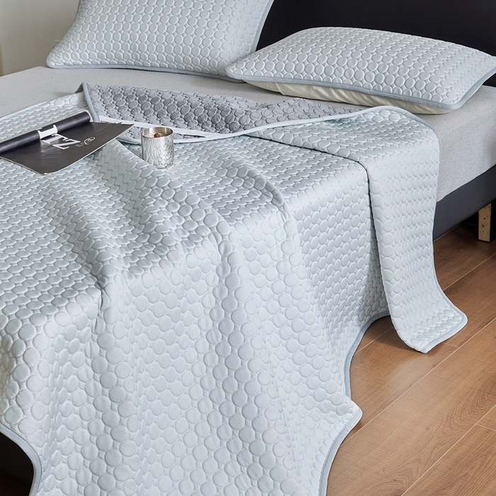 91家纺网 家纺一手货源 找家纺 【即刻冷感持续冰爽】雪精灵™极爽冰丝100% 乙纶硅胶凉席冷感席冰垫PE冰丝席进口高分子软凉席可机洗抗起球A类母婴