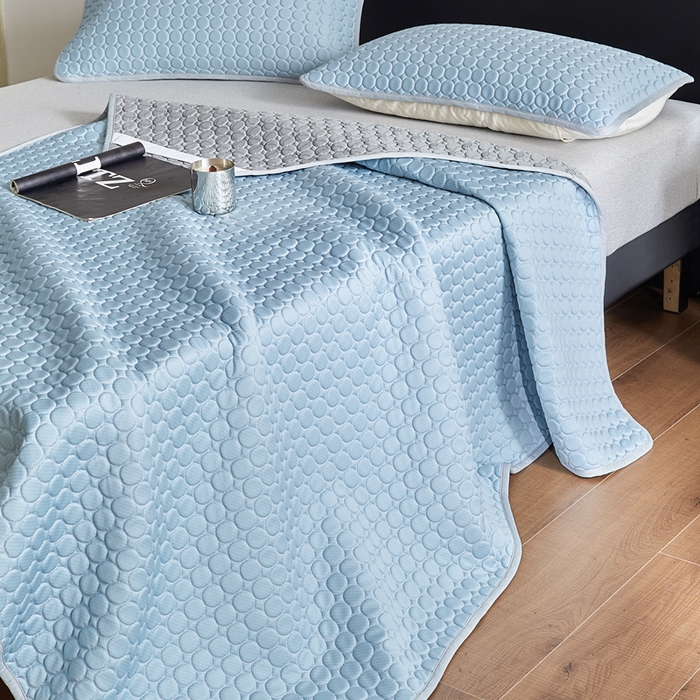 91家纺网 家纺一手货源 找家纺 傲蕾良品 2025新款雪精灵极爽冰丝硅胶凉席 湖水蓝