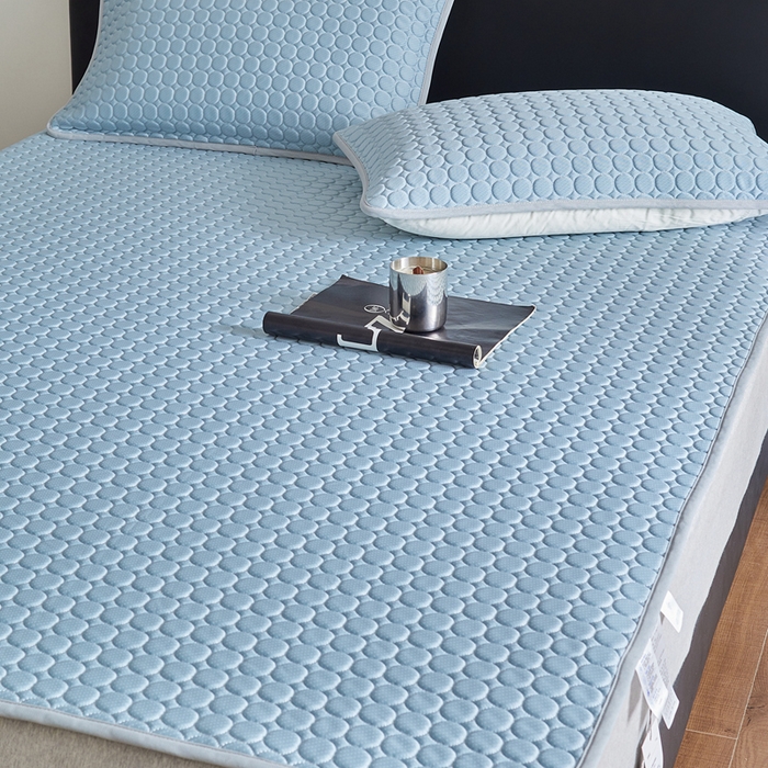 91家纺网 家纺一手货源 找家纺 傲蕾良品 2025新款雪精灵极爽冰丝硅胶凉席 湖水蓝