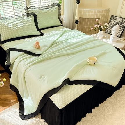 91家纺网 家纺一手货源 找家纺 逸尚阁  2025新款凉豆豆床裙凉席三件套 黑边凉豆豆-绿