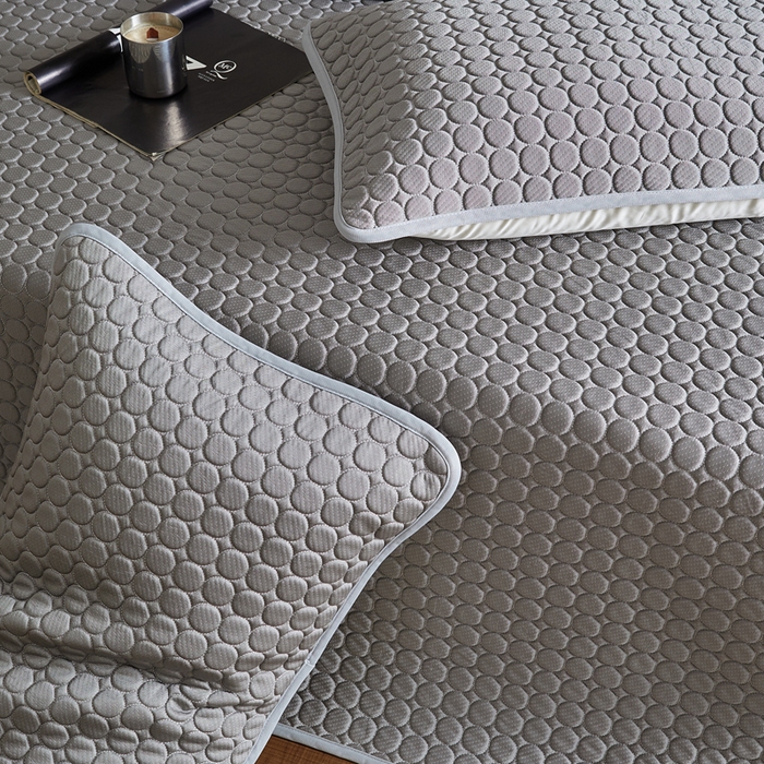 91家纺网 家纺一手货源 找家纺 傲蕾良品 2025新款雪精灵极爽冰丝硅胶凉席 云石灰