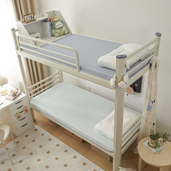 91家纺网 家纺一手货源 找家纺 暖季家纺 2025新款学生宿舍凉席按摩冰感豆豆冰丝席地铺地垫 凉豆豆天蓝