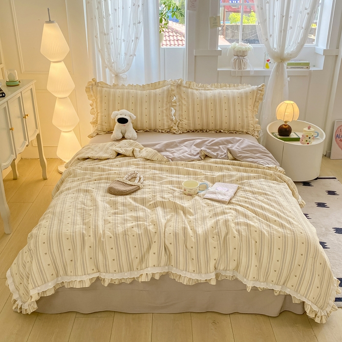 91家纺网 家纺一手货源 找家纺 大麦家纺 2025新款云感双层纱花边夏被四件套 温馨午后