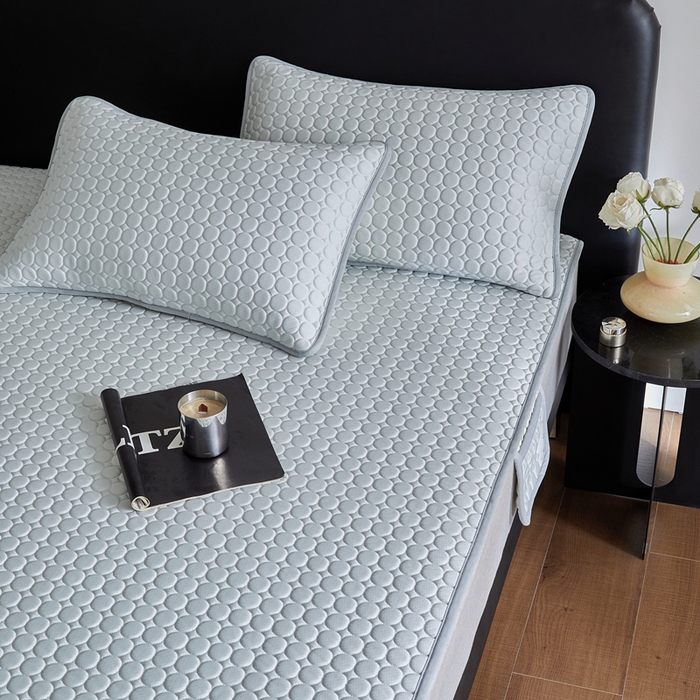 91家纺网 家纺一手货源 找家纺 傲蕾良品 2025新款雪精灵极爽冰丝硅胶凉席 璀璨银