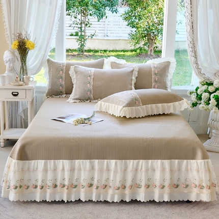 91家纺网 家纺一手货源 找家纺 乐朵家居 2025新款 洛伊（可配同色系空调被）PE凉席三件套（复合） 控价258 洛伊-香槟金